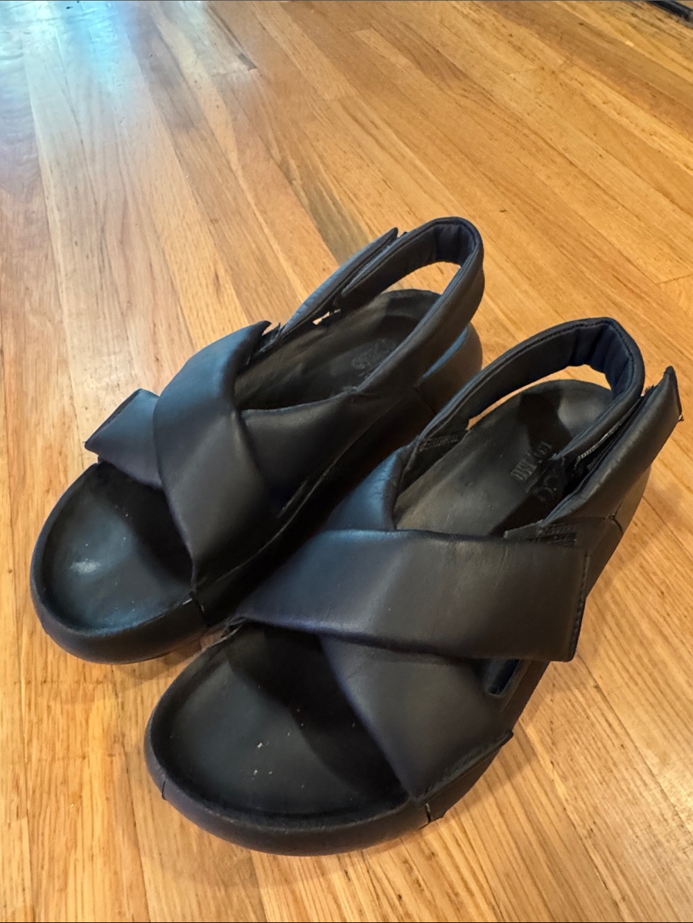 ECCO Cozmo PF Platform Leather Sandals Black EU 38 US 7-7.5 w/ Box